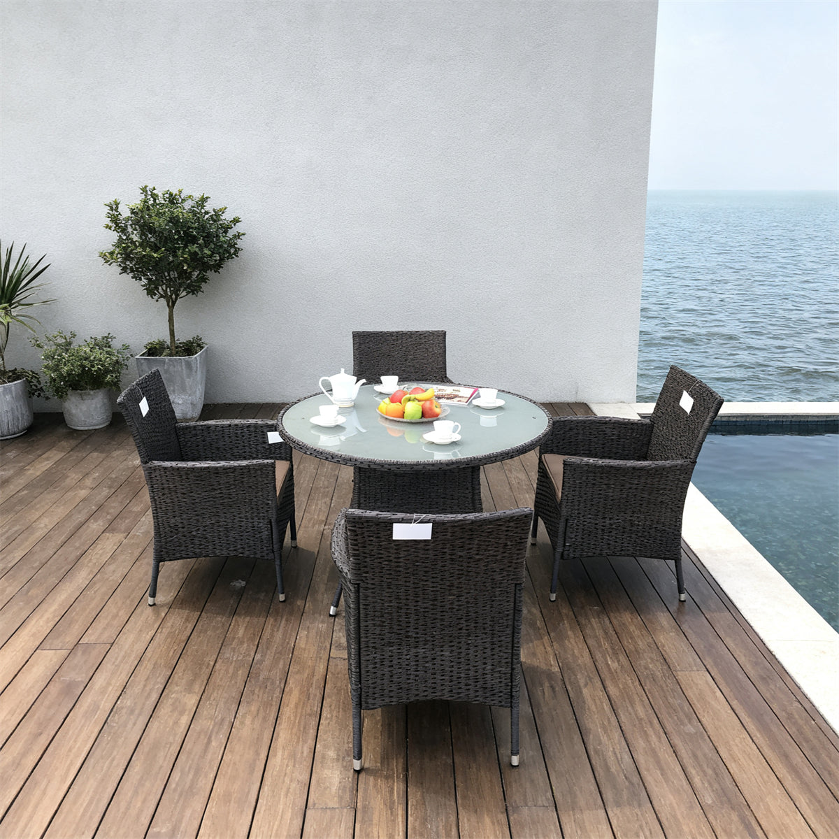 TBDS2517-4S White Wicker Coastal Minimalist Outdoor Dining Set with Black & White Cushions & Clear Glass Round Dining Table – Stylish Patio Furniture